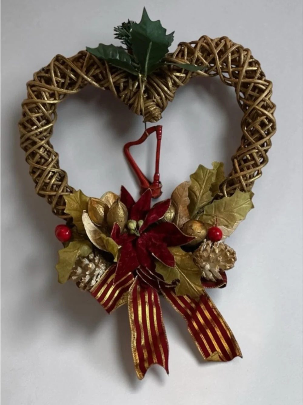 Vintage Wicker Heart Wreath Harp Poinsettia Christmas Valentine 12”